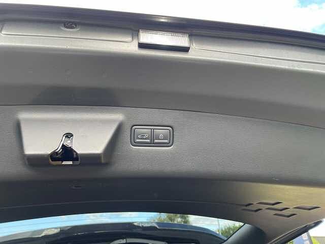 Hyundai Santa Fe 1.6 T-GDi 13.8kWh Ultimate Auto 4WD Euro 6 (s/s) 5dr