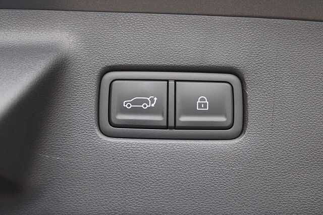 Hyundai Santa Fe 1.6 T-GDi 13.8kWh Ultimate Auto 4WD Euro 6 (s/s) 5dr