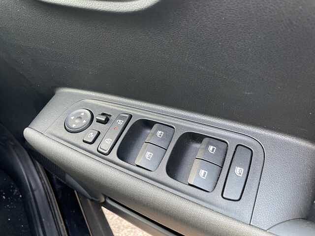 Hyundai INSTER Long Range 49kWh 02 Auto 5dr
