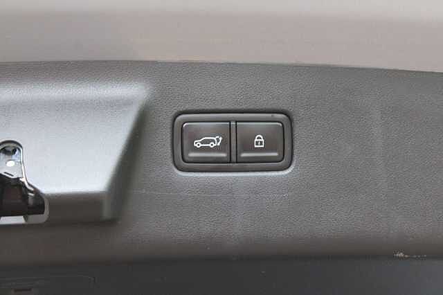 Hyundai Santa Fe 1.6 h T-GDi Calligraphy Auto 4WD Euro 6 (s/s) 5dr (7Seat)