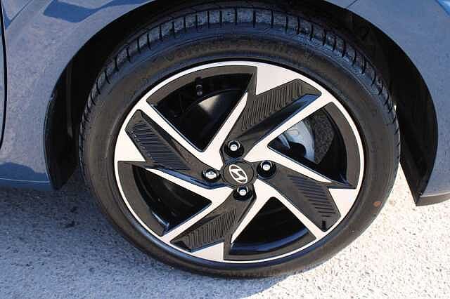 Hyundai i10 1.2 Premium Euro 6 (s/s) 5dr