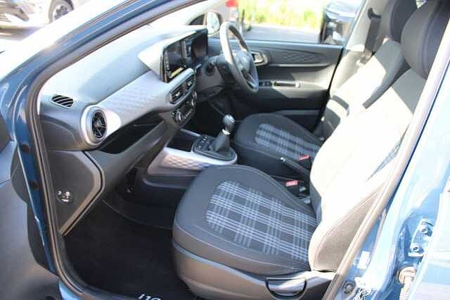 Hyundai i10 1.2 Premium Euro 6 (s/s) 5dr