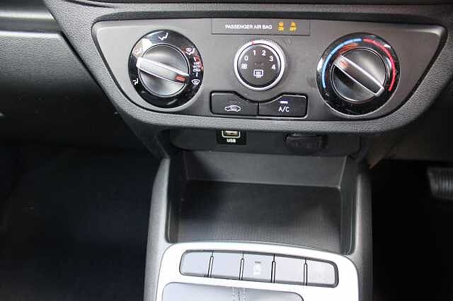 Hyundai i10 1.2 SE Connect Auto Euro 6 (s/s) 5dr