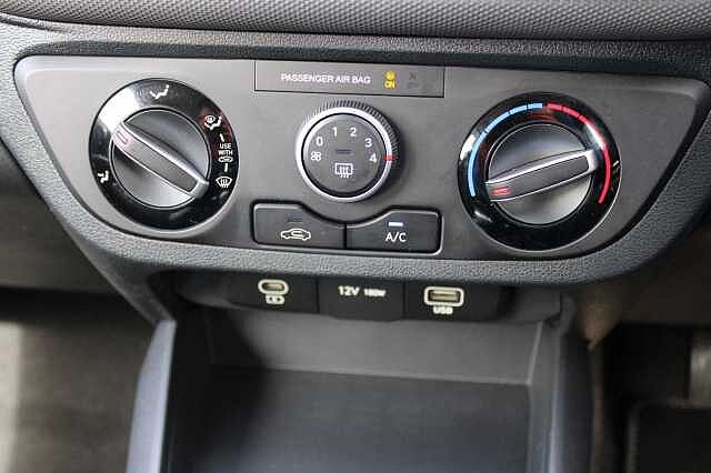 Hyundai i10 1.0 Advance Euro 6 (s/s) 5dr