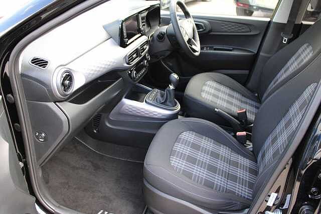 Hyundai i10 1.2 Premium Euro 6 (s/s) 5dr